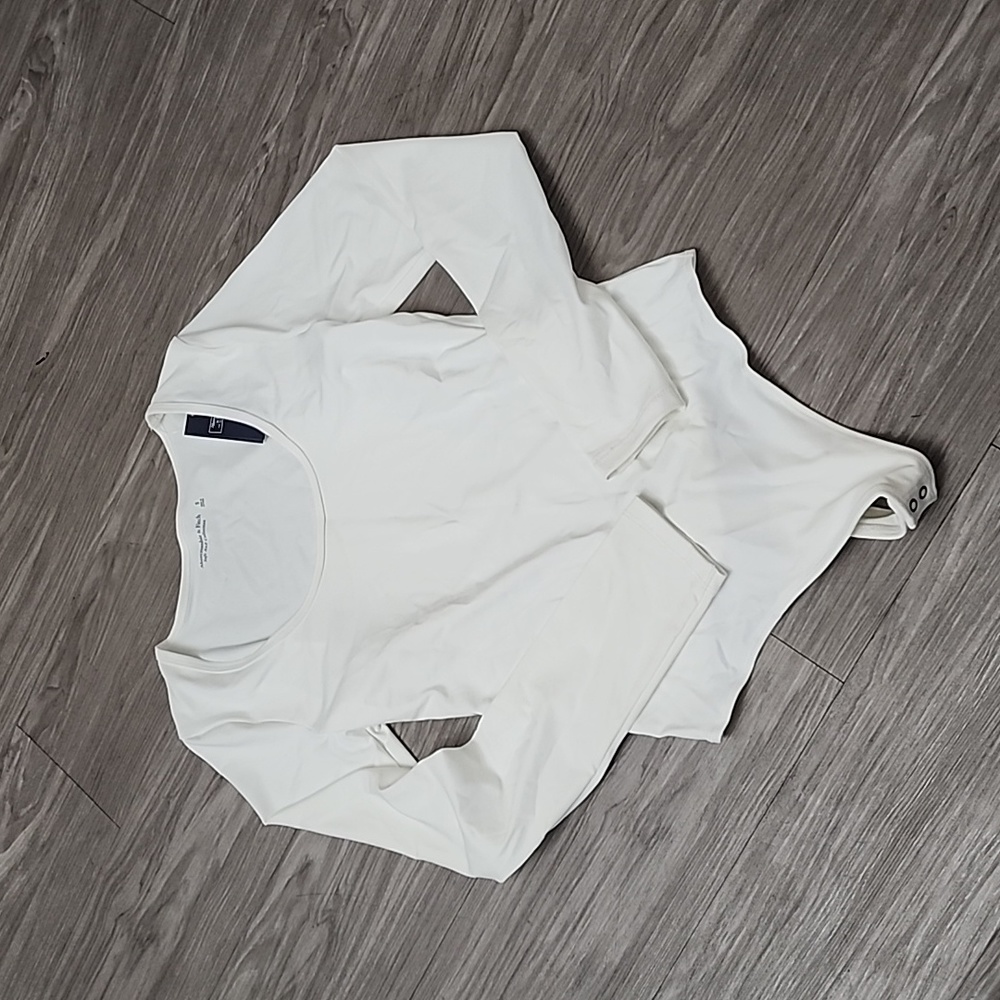 Abercrombie & Fitch White Long-Sleeve Scoop Neck Bodysuit